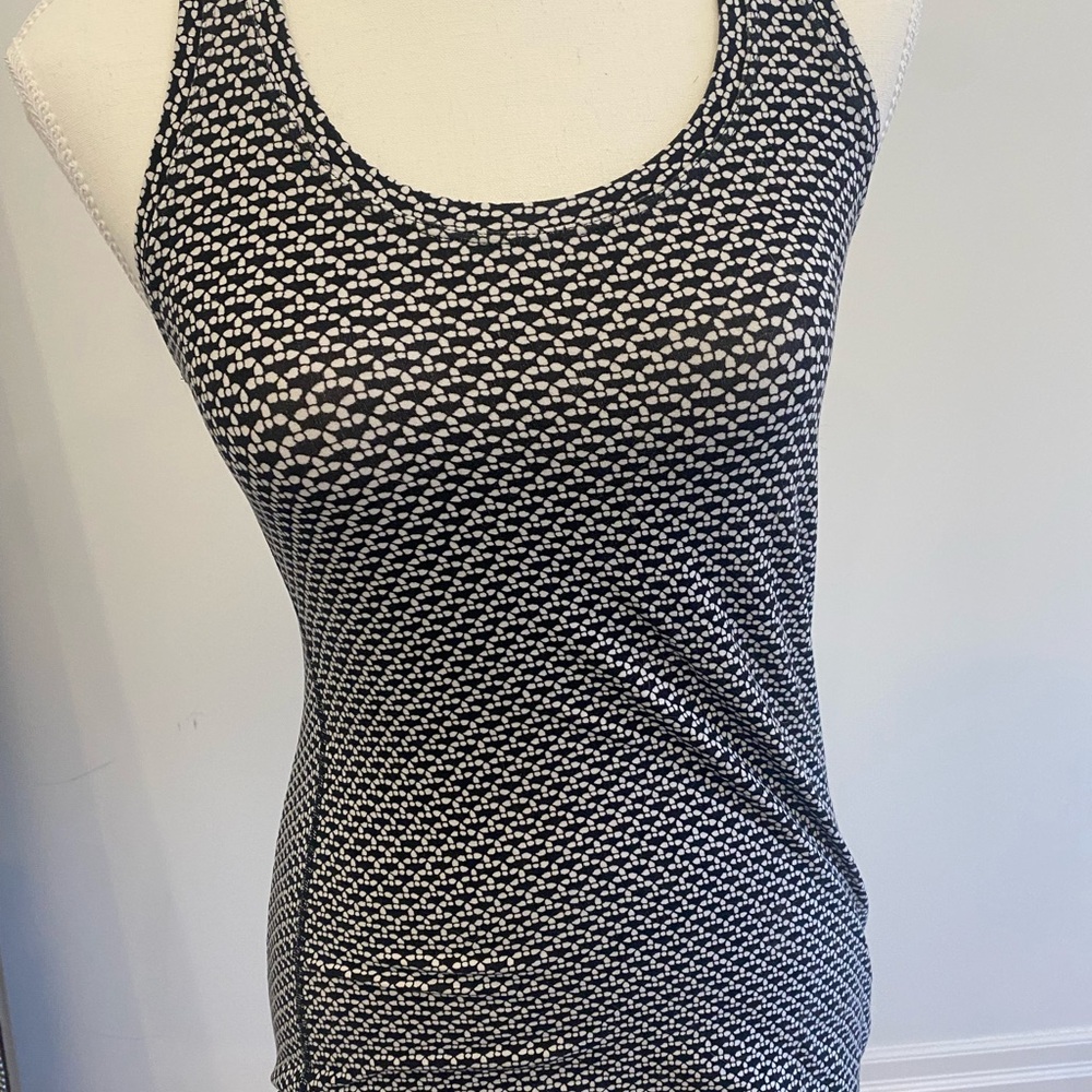 Chic Black and White Patterned Tank Top